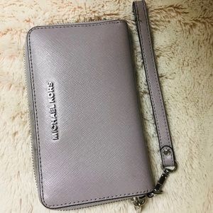Michael Kors wristlet